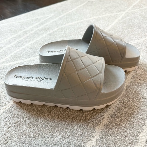 J Slides Shoes - J/Slides Gray Stud EVA Beach Slides with Diamond Quilted Pattern